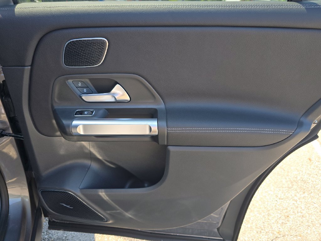 New 2026 Mercedes-Benz GLB 250 4MATIC image 23