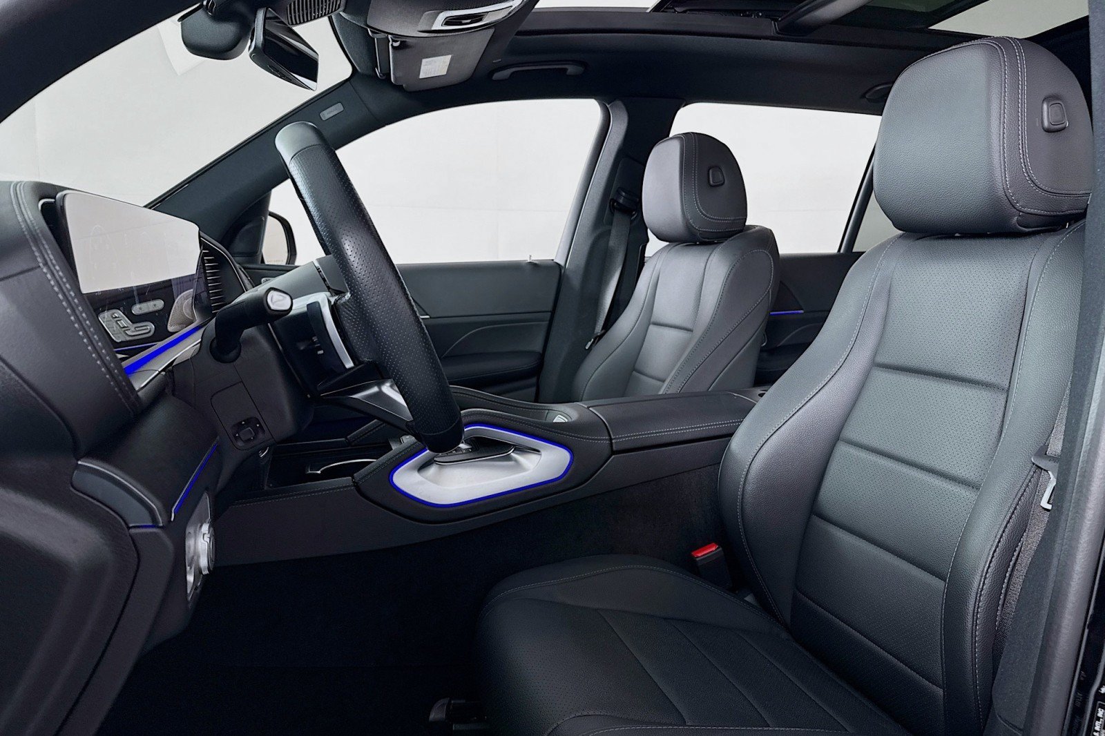 Certified 2025 Mercedes-Benz GLS 450 4MATIC image 19