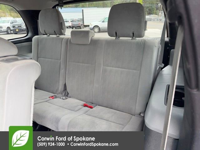 Used 2016 Toyota Sequoia SR5 AWD/4WD image 32