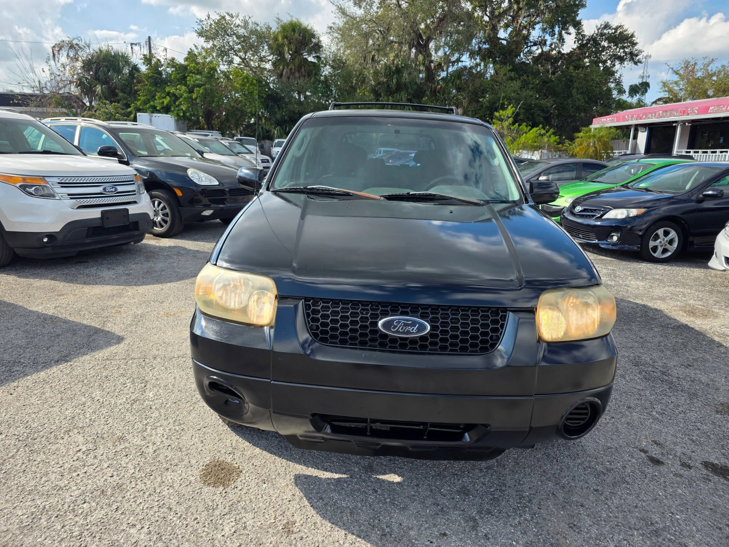 Used 2006 Ford Escape XLS image 2