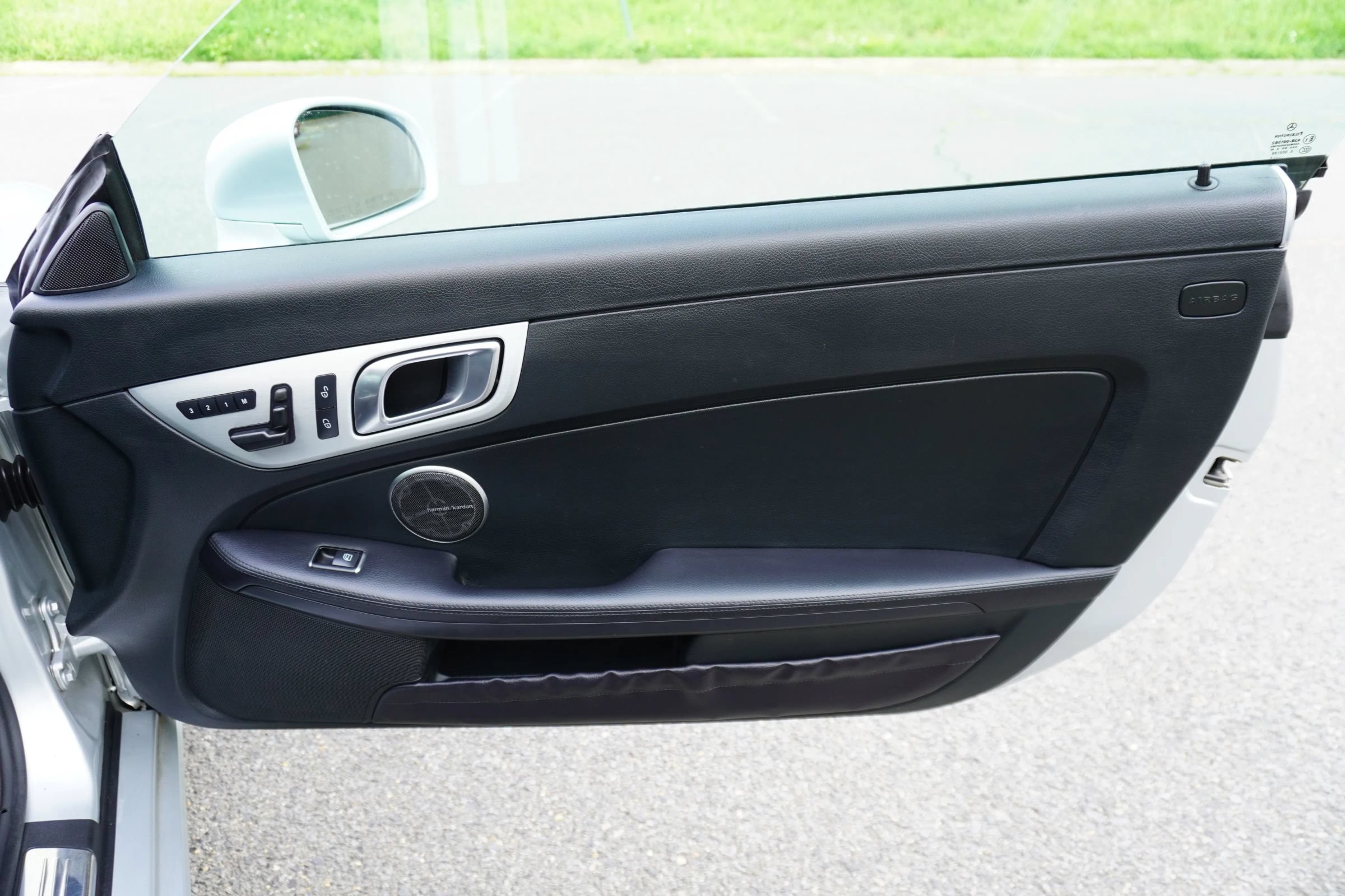 Used 2013 Mercedes-Benz SLK 250 image 11