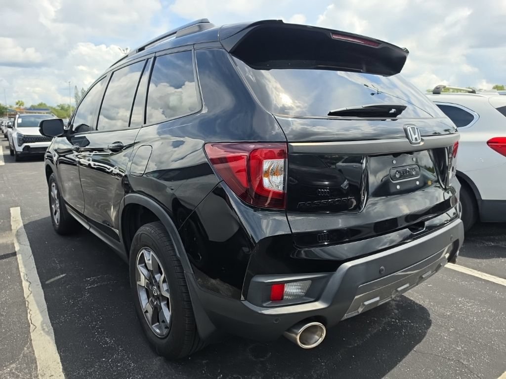 Used 2023 Honda Passport TrailSport image 11