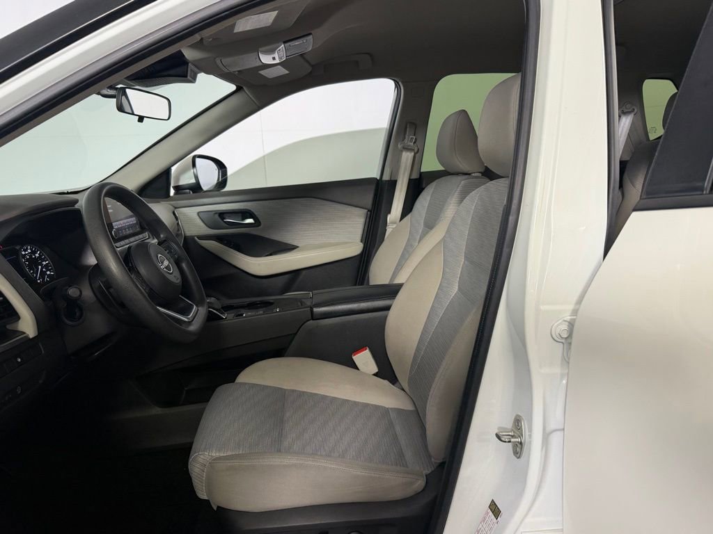 Used 2023 Nissan Rogue SV FWD image 19