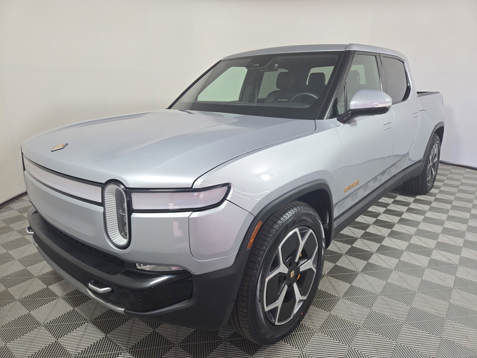 Used 2022 Rivian R1T Launch Edition image 1