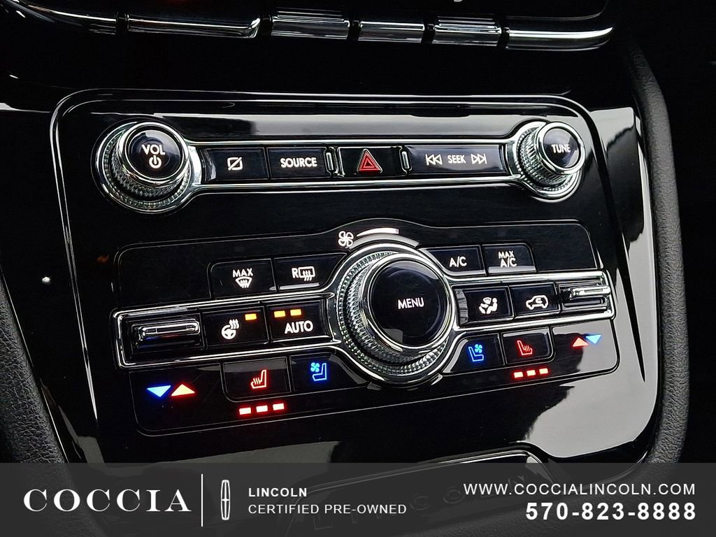 Used 2022 Lincoln Corsair Reserve w/ Elements Package image 16