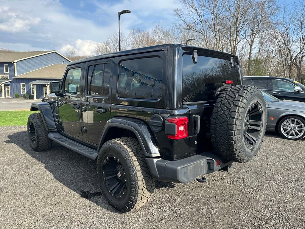 Used 2018 Jeep Wrangler Unlimited Sahara w/ Dual Top Group AWD/4WD image 11