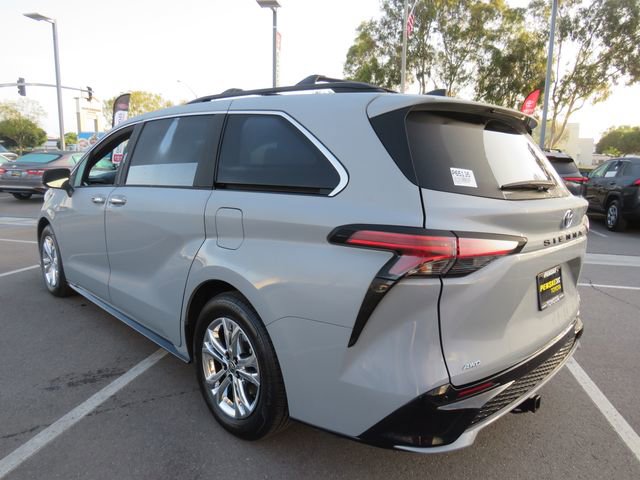 Certified 2023 Toyota Sienna XSE w/ XSE Plus Package image 8