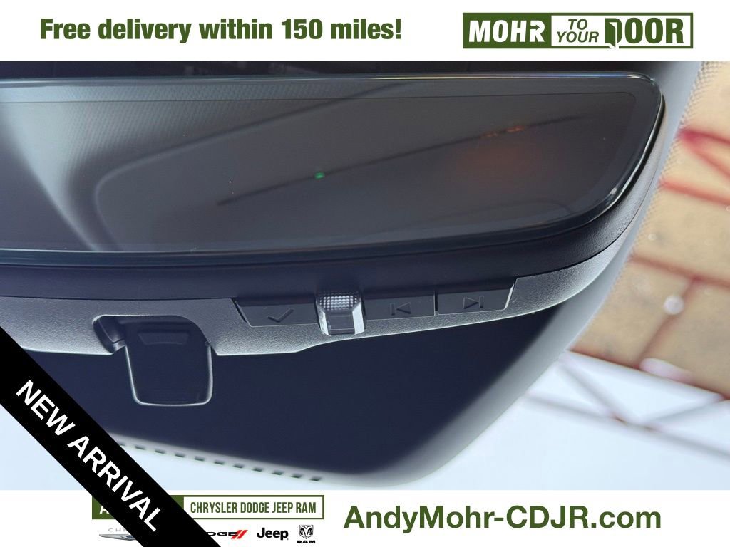 Used 2024 Buick Envision Avenir image 24