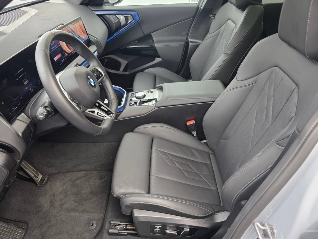 Certified 2026 BMW X3 xDrive30i w/ M Sport Package AWD/4WD image 9