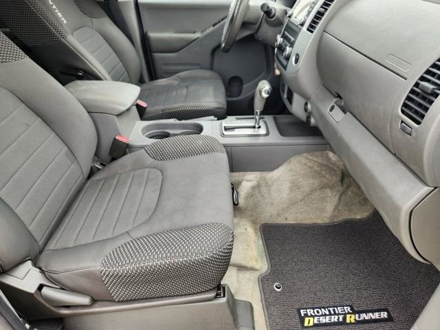 Used 2018 Nissan Frontier SV RWD image 12