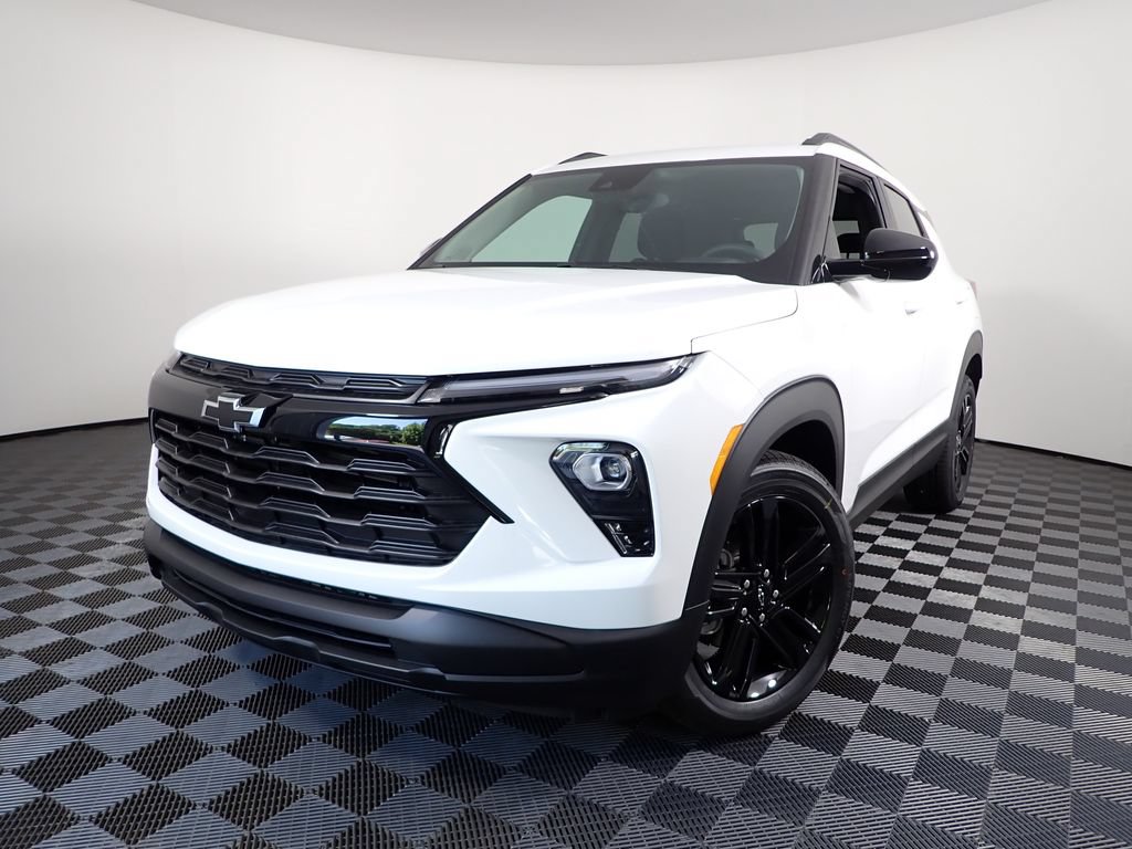 New 2026 Chevrolet TrailBlazer LT w/ Midnight Edition FWD image 2