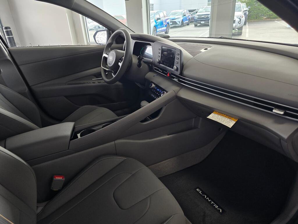 New 2026 Hyundai Elantra Blue image 45