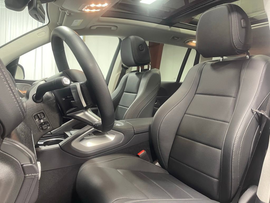 Used 2026 Mercedes-Benz GLS 450 4MATIC image 22