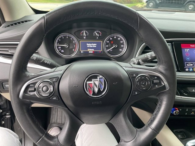 Used 2020 Buick Enclave Essence image 19