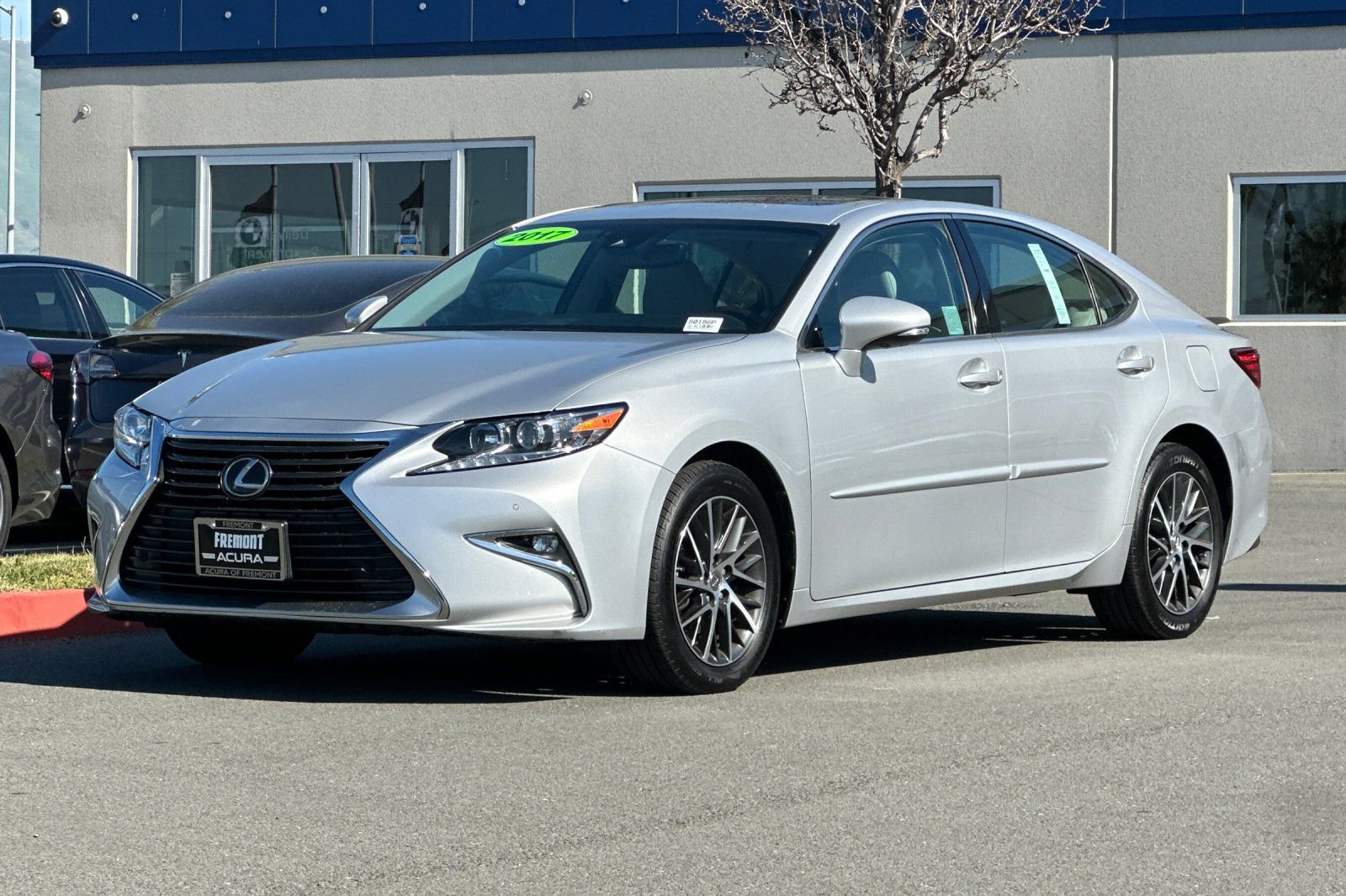 Used 2017 Lexus ES 350 w/ Premium Package image 8