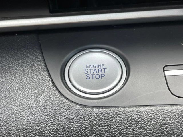 Used 2023 Hyundai Elantra Limited FWD image 14