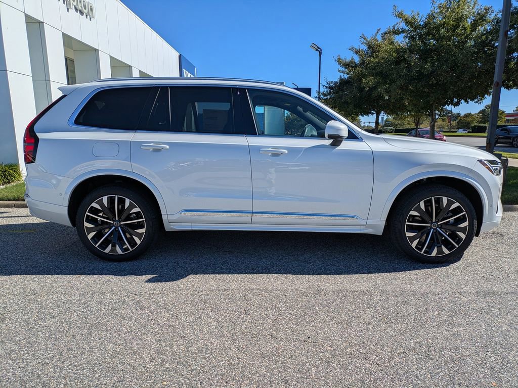 New 2026 Volvo XC90 B5 Plus w/ Protection Package Premier image 3