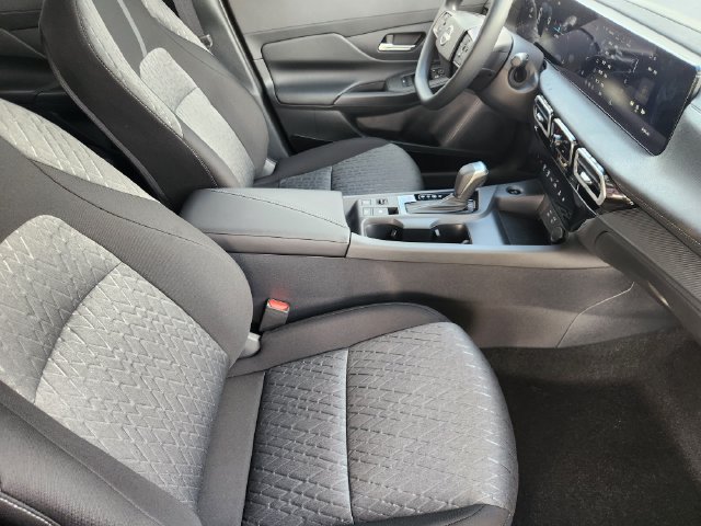 New 2027 Nissan Sentra SV w/ Floor Mat Package FWD image 13