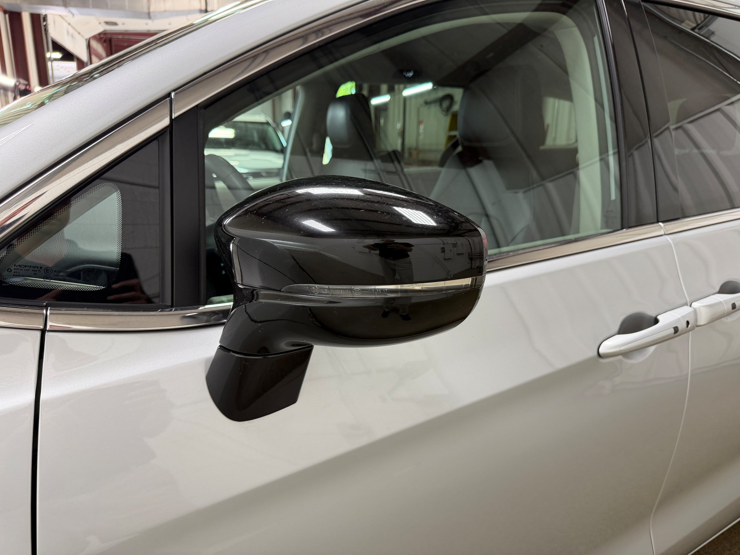 Used 2024 Chrysler Pacifica Touring-L FWD image 36