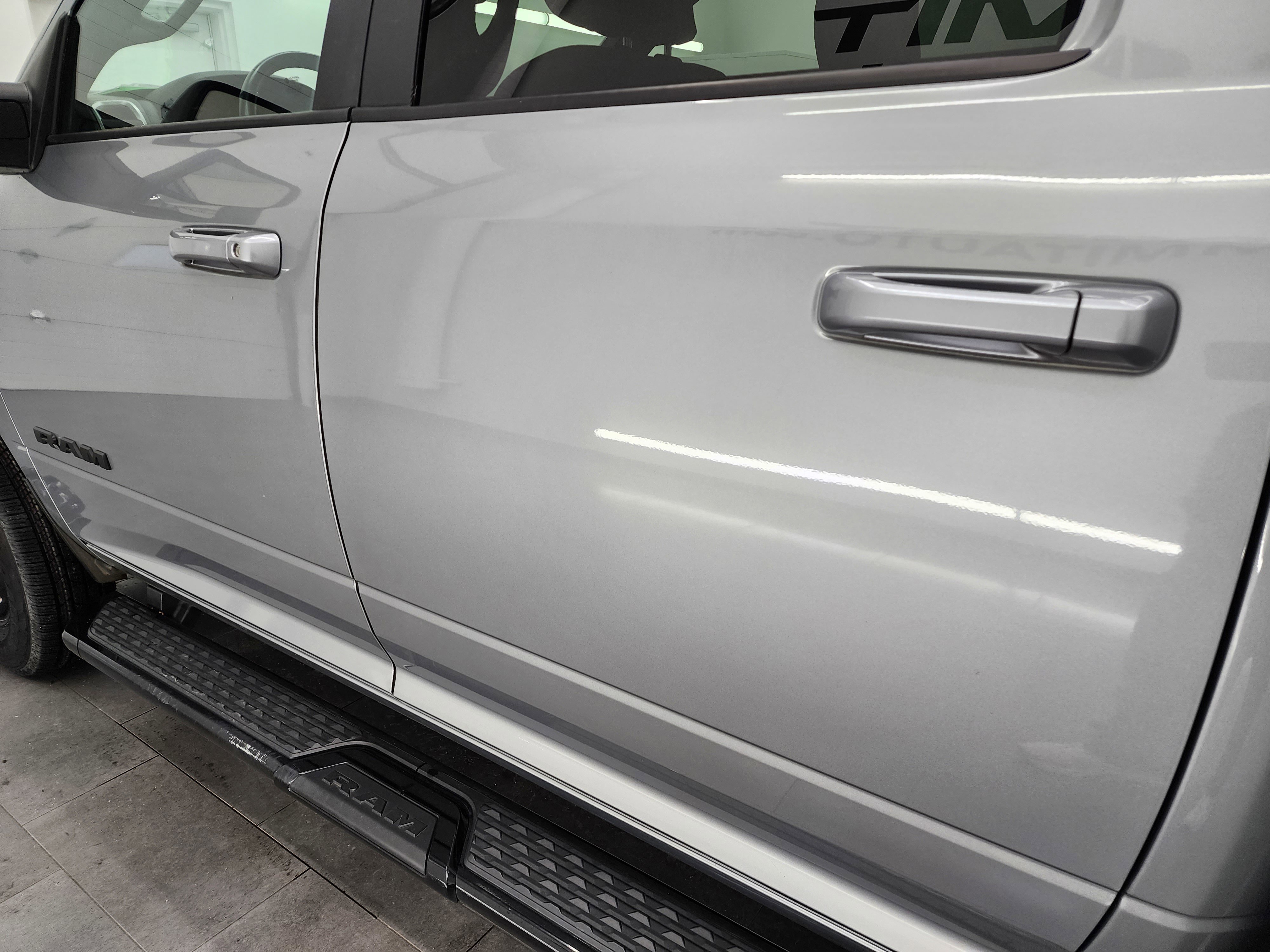 Used 2024 RAM 3500 Big Horn w/ Night Edition AWD/4WD image 35