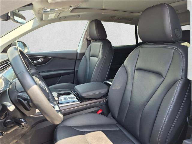 Used 2023 Audi Q8 Premium AWD/4WD image 17
