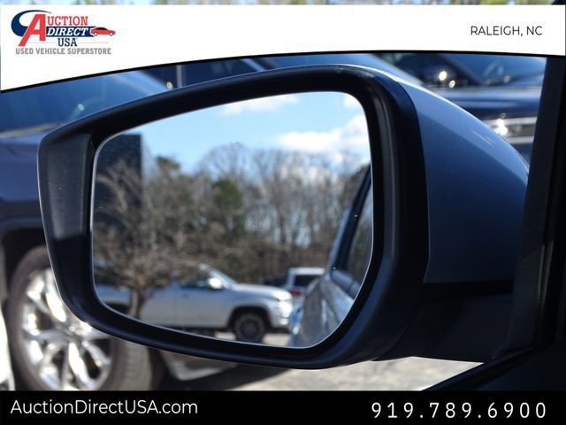 Used 2020 Nissan Kicks SV image 35