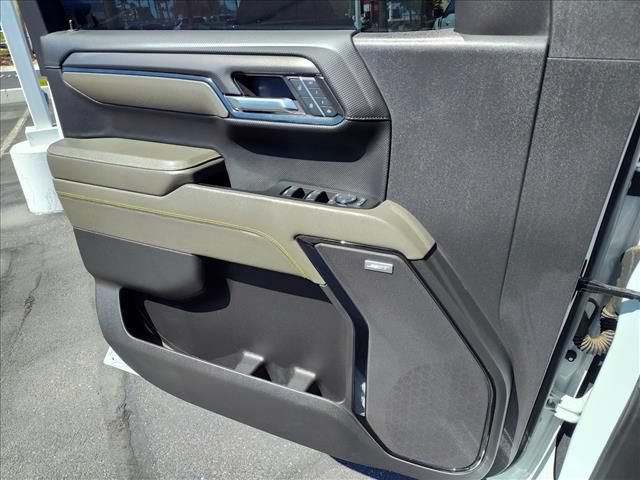 Certified 2024 Chevrolet Silverado 1500 ZR2 w/ Technology Package AWD/4WD image 14