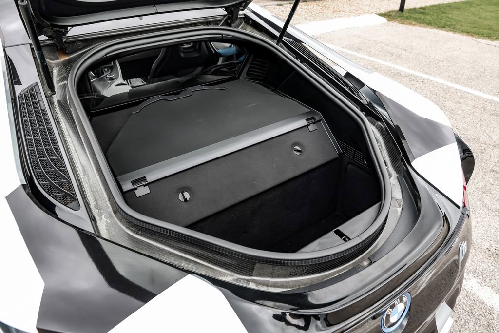 Used 2015 BMW i8 image 46