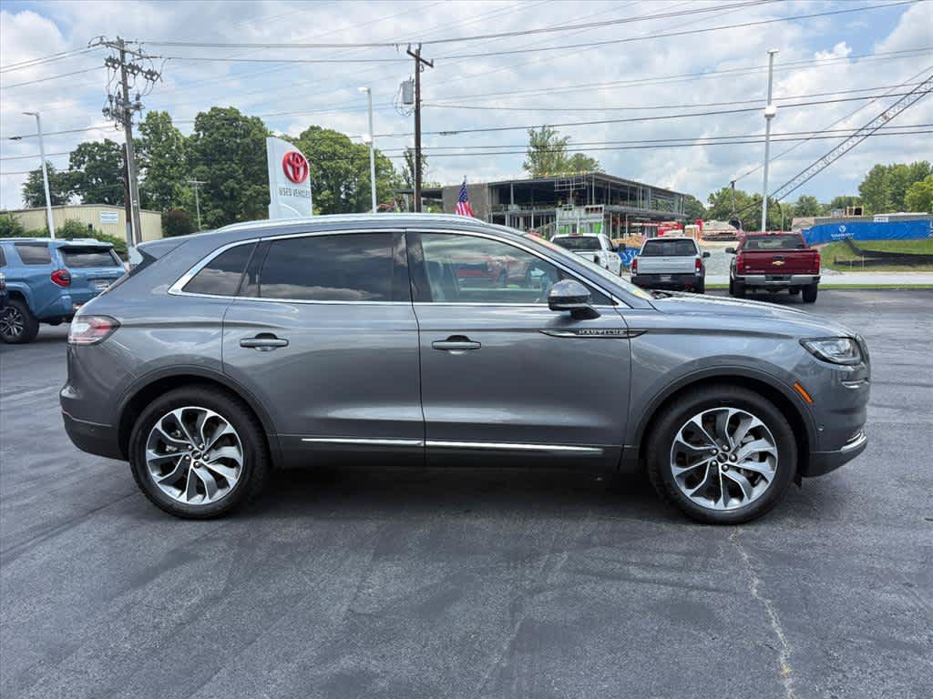 Used 2022 Lincoln Nautilus Reserve w/ Equipment Group 201A AWD/4WD video 2