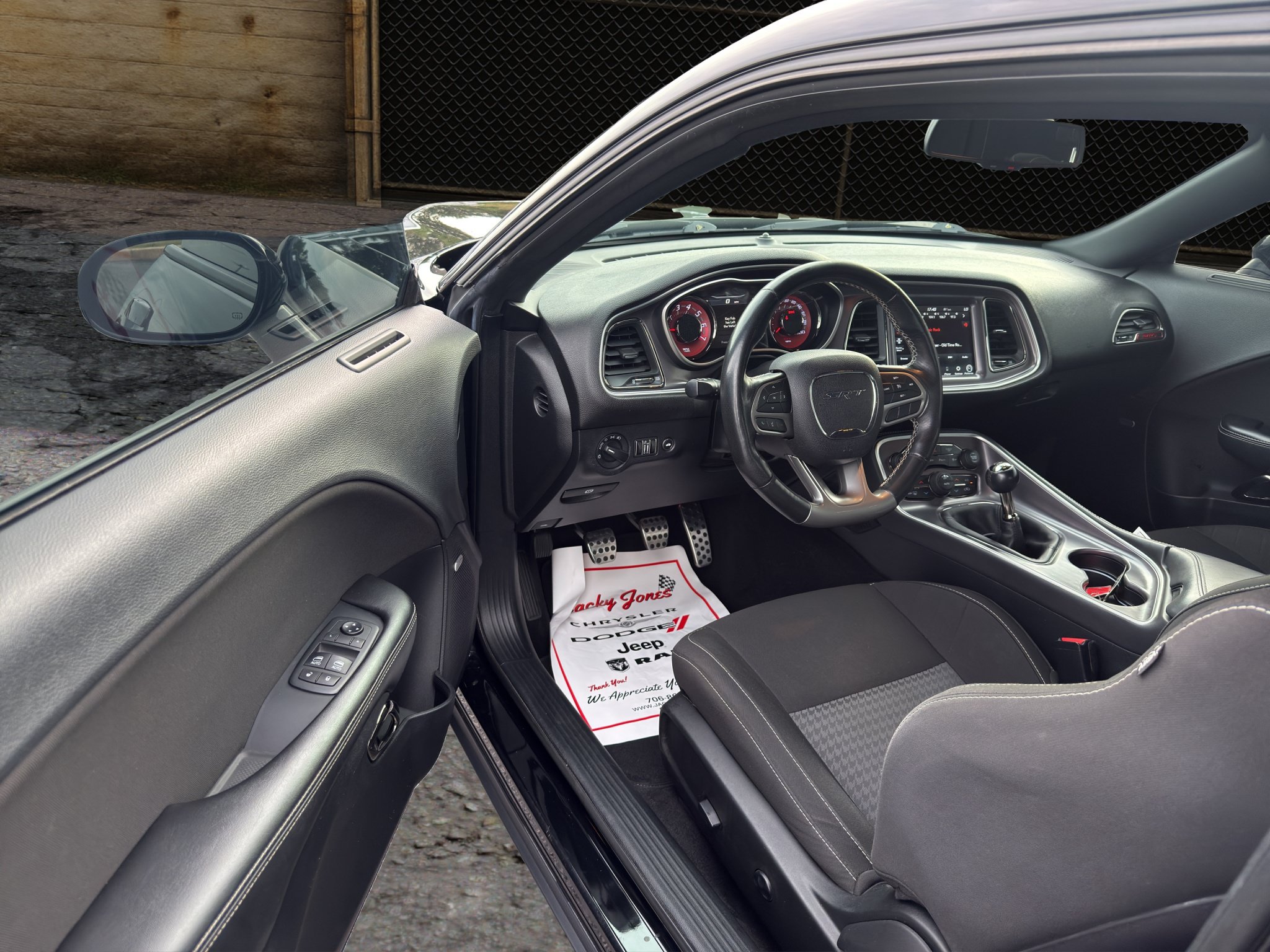 Used 2020 Dodge Challenger SRT Hellcat RWD image 6