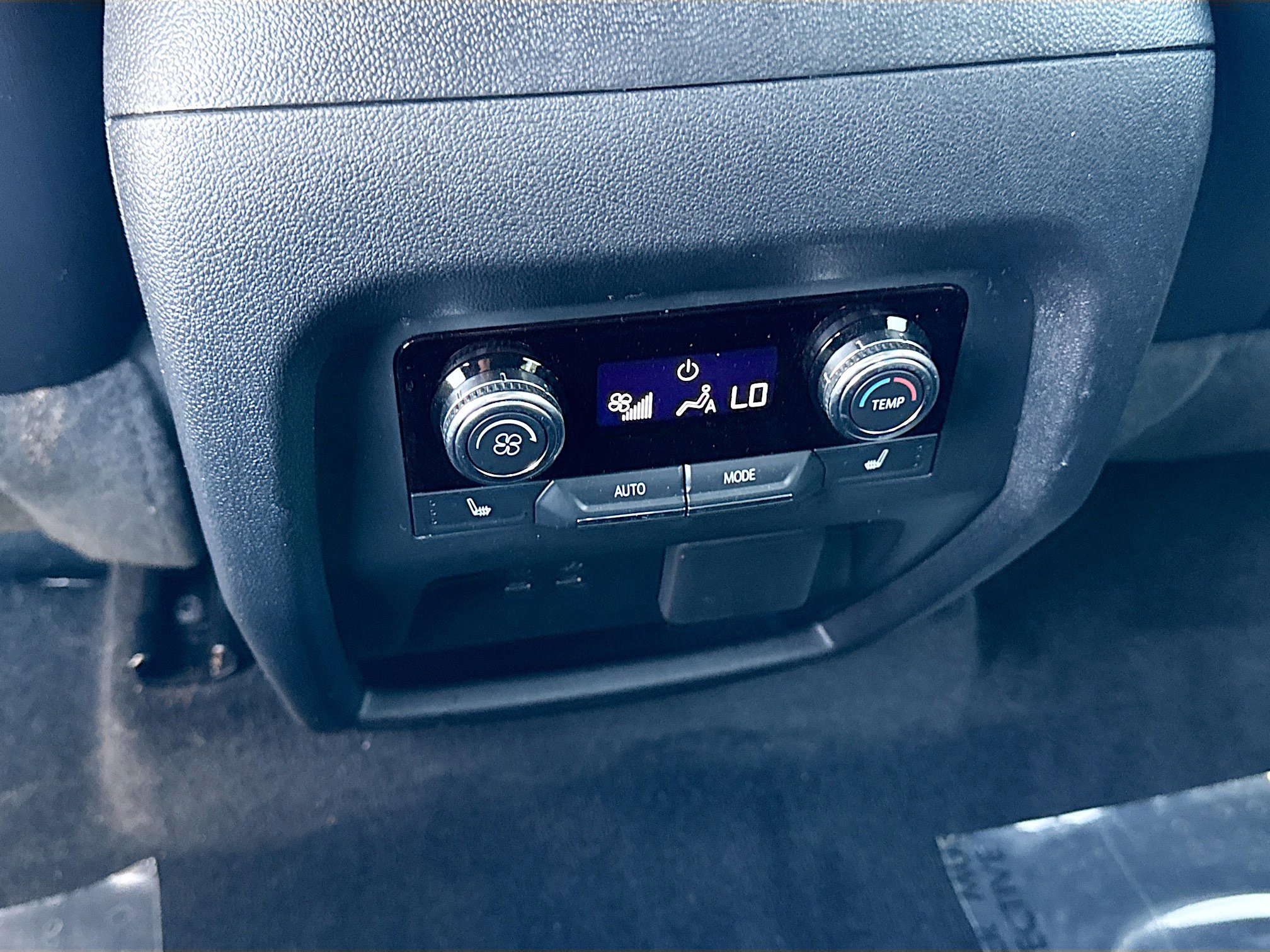 Used 2024 GMC Acadia Denali w/ LPO, Cargo Package image 21