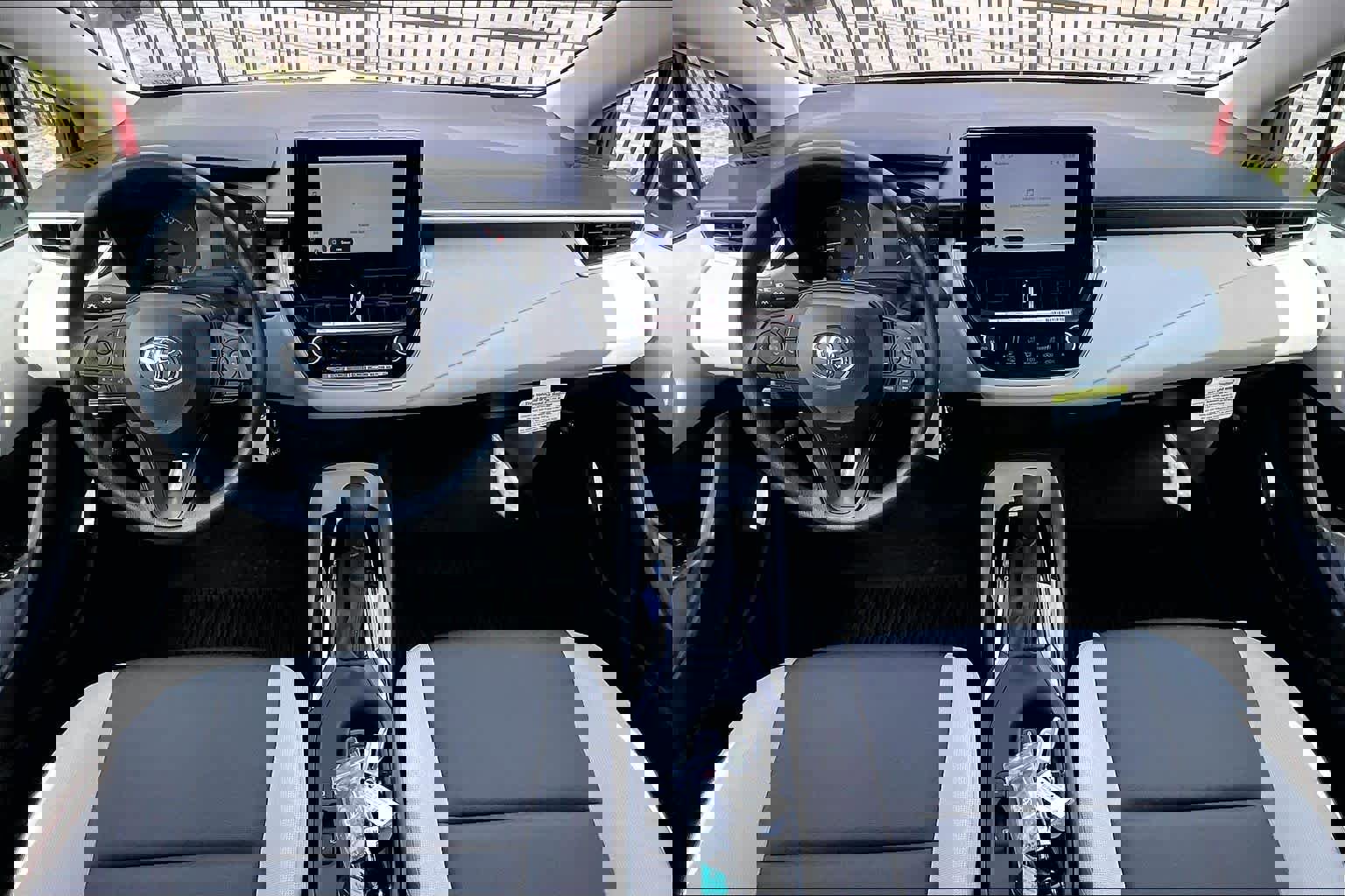 Certified 2025 Toyota Corolla LE image 15