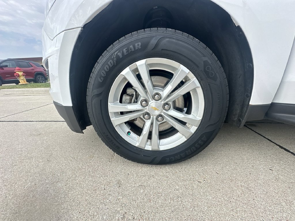 Certified 2016 Chevrolet Equinox LS FWD image 32