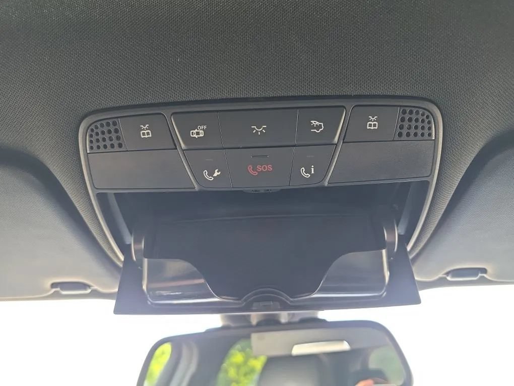 Used 2017 Mercedes-Benz GLC 300 4MATIC image 45