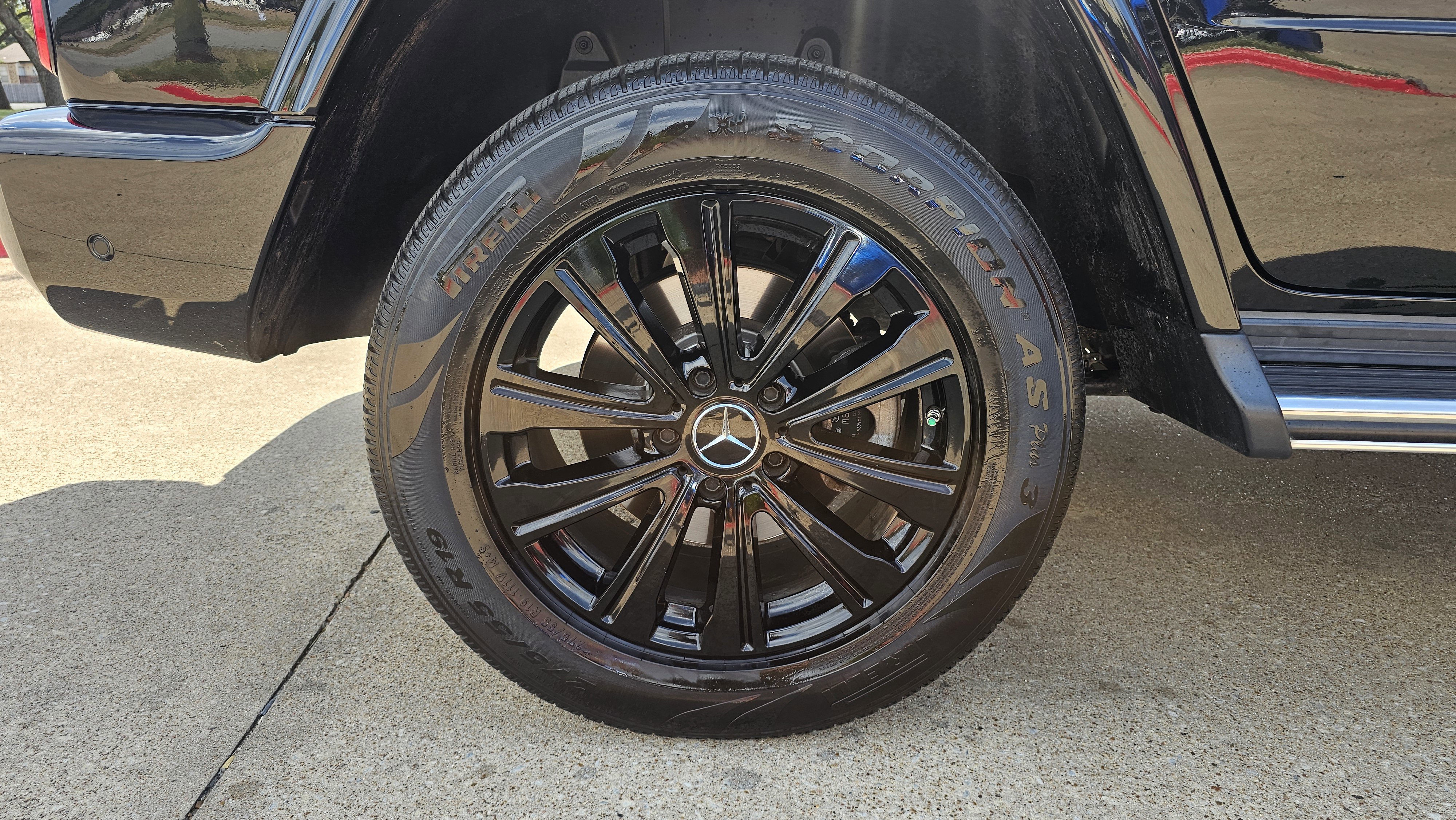 Used 2021 Mercedes-Benz G 550 image 16