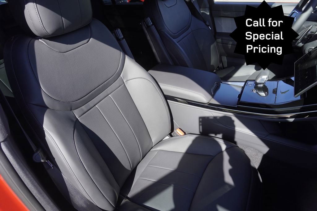 New 2025 Land Rover Range Rover Sport SE image 24