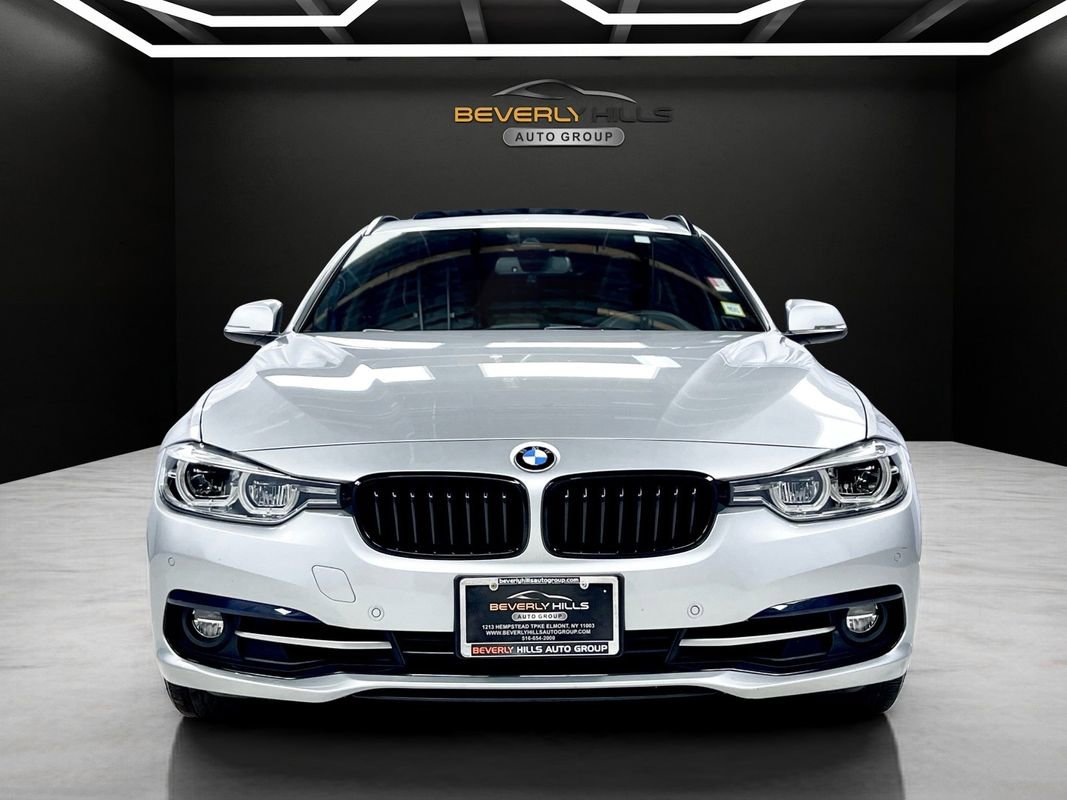 Used 2018 BMW 330i xDrive Wagon image 8