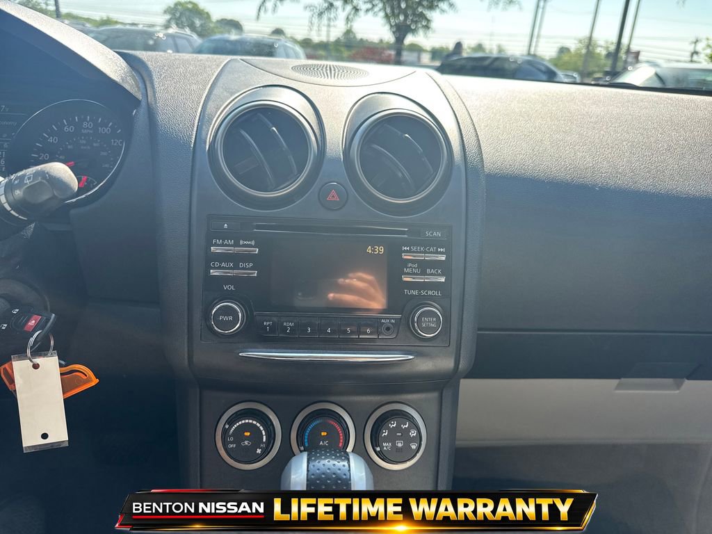 Used 2014 Nissan Rogue S w/ Convenience Package image 16