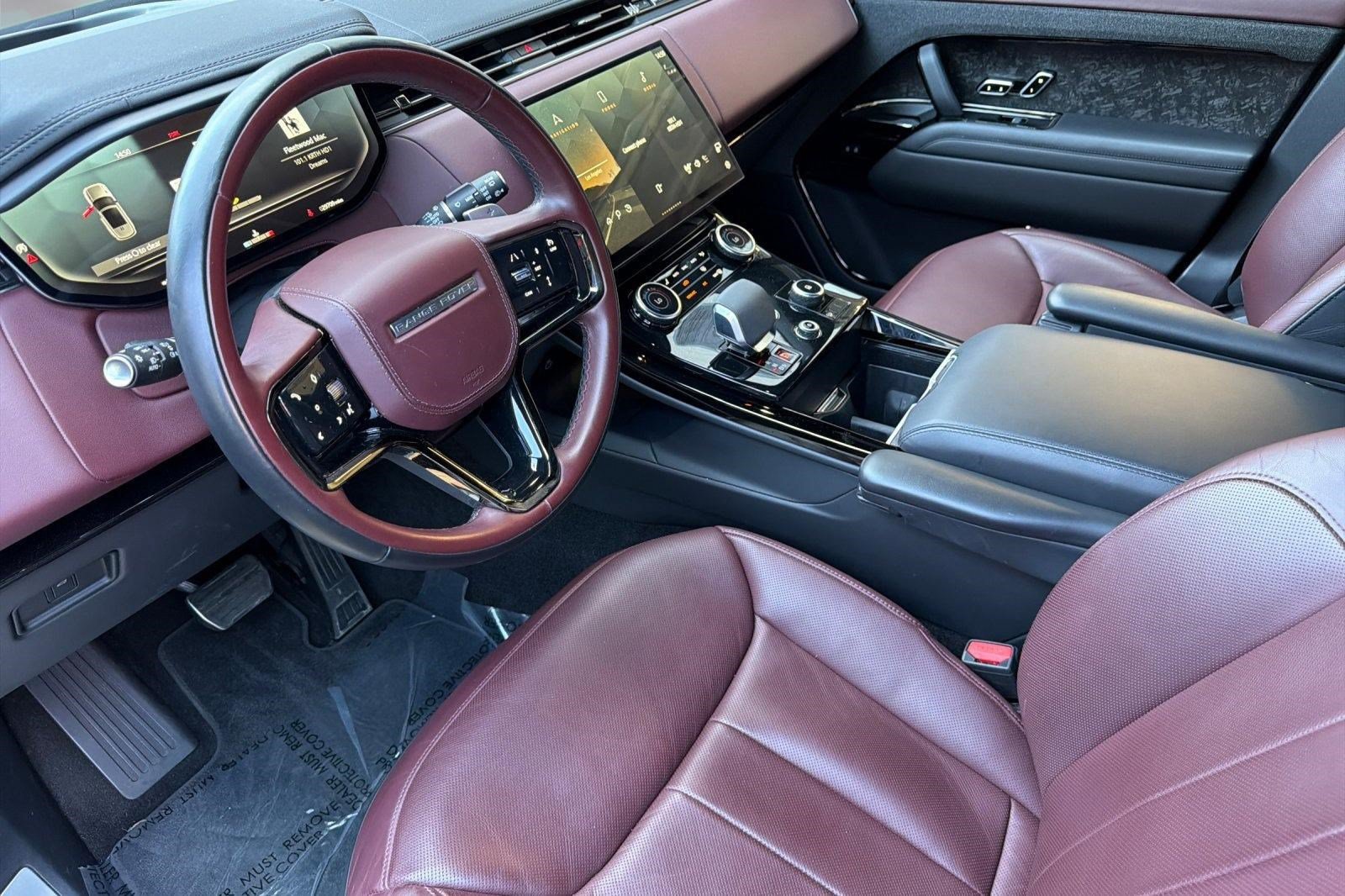 Used 2023 Land Rover Range Rover Sport SE Dynamic AWD/4WD image 4