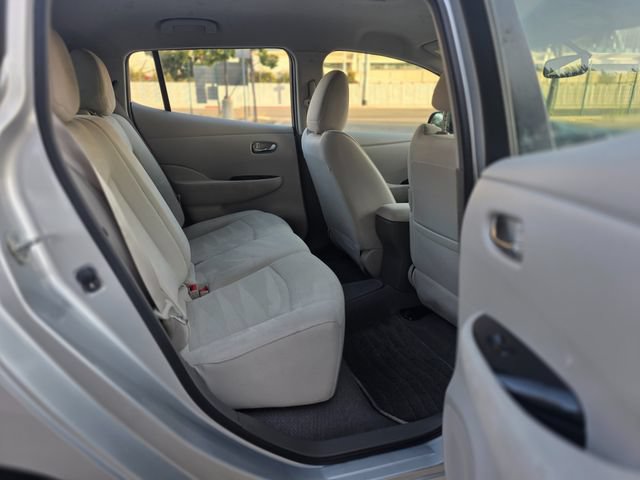 Used 2012 Nissan Leaf SL FWD image 31