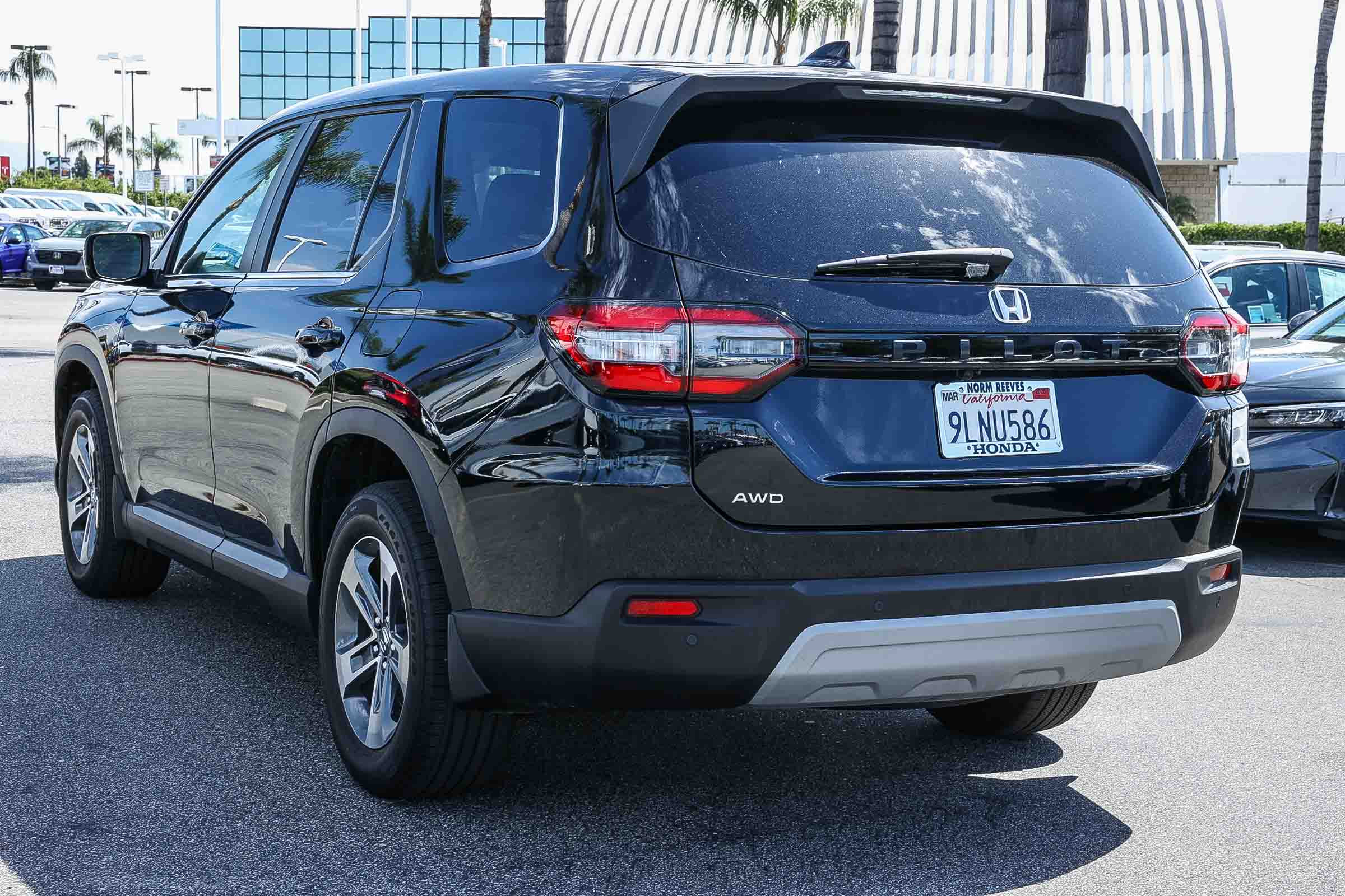 Certified 2024 Honda Pilot EX-L image 4