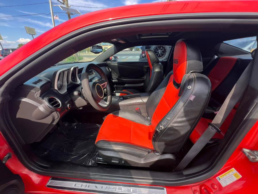 Used 2010 Chevrolet Camaro SS image 7