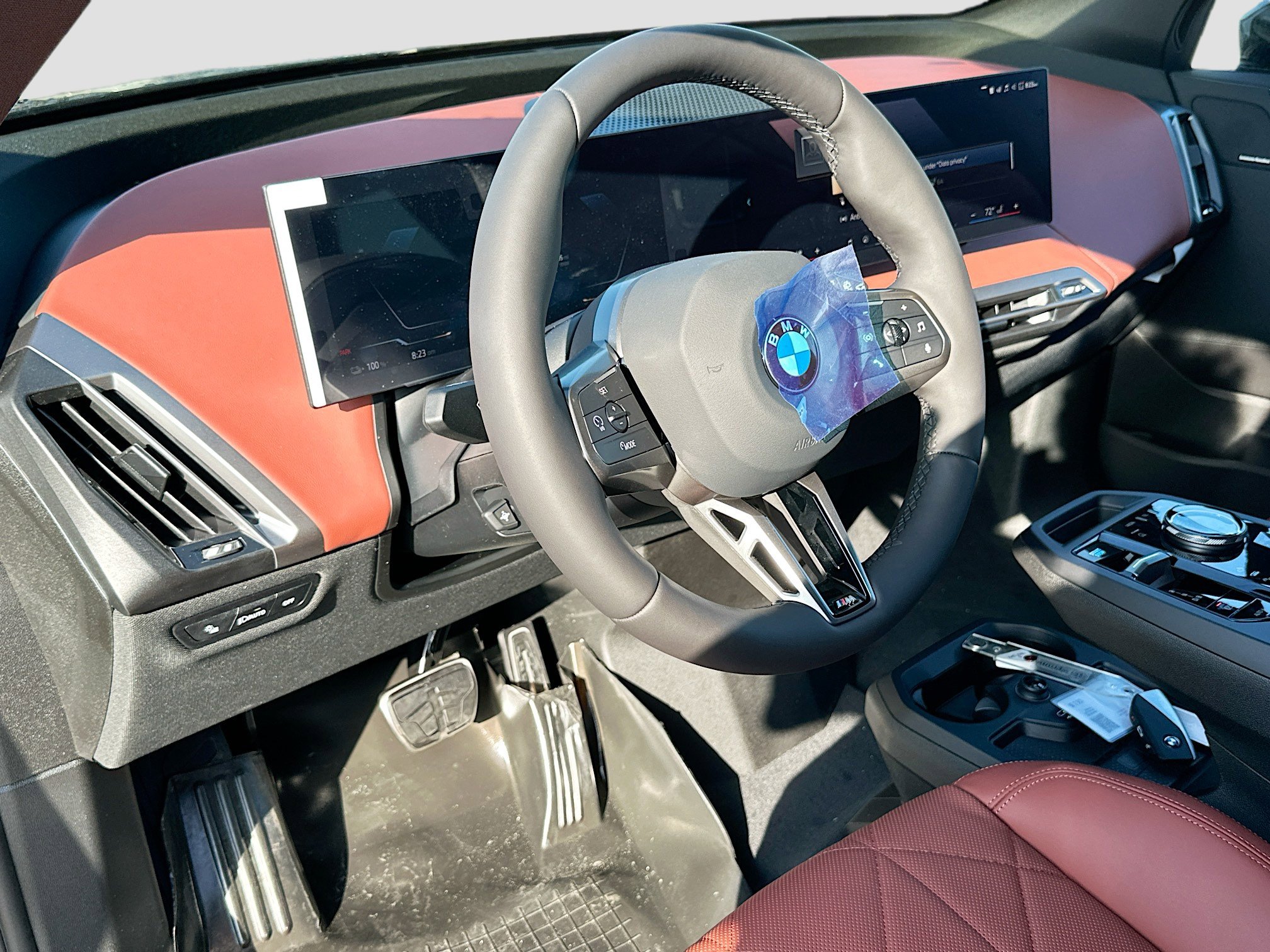 New 2026 BMW iX xDrive60 w/ M Sport Package image 7