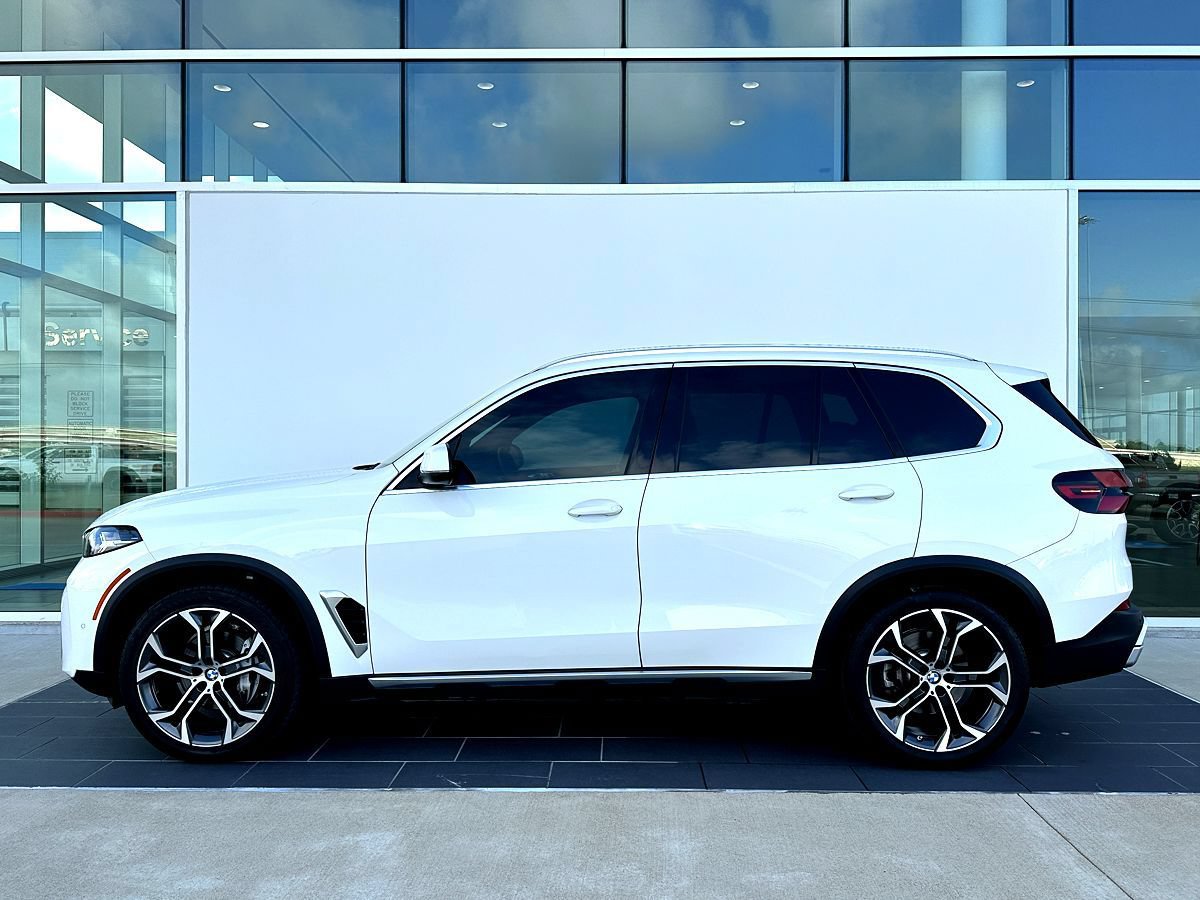Certified 2024 BMW X5 sDrive40i w/ Parking Assistance Package RWD image 8