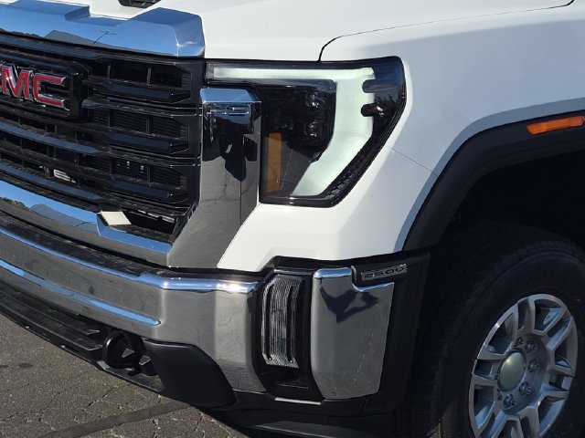 New 2026 GMC Sierra 2500 Pro w/ Convenience Package AWD/4WD image 9