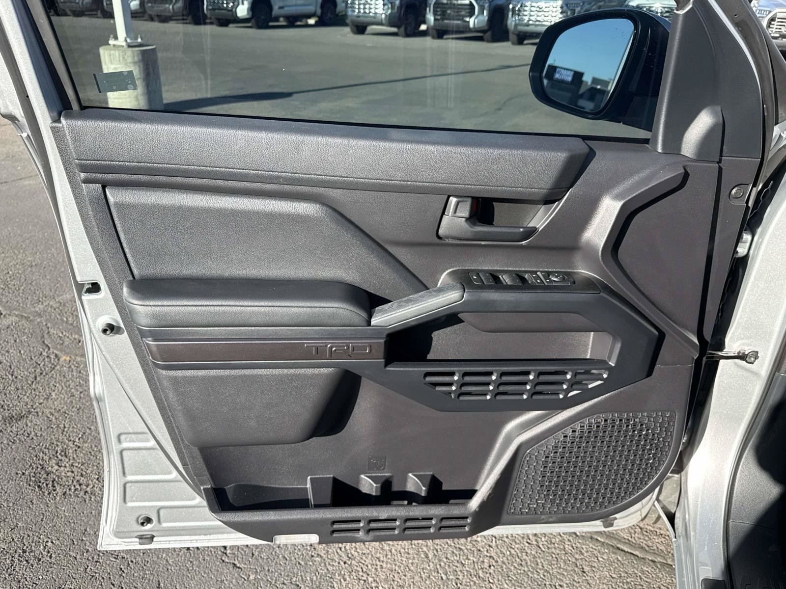 Used 2025 Toyota 4Runner TRD Sport AWD/4WD image 13