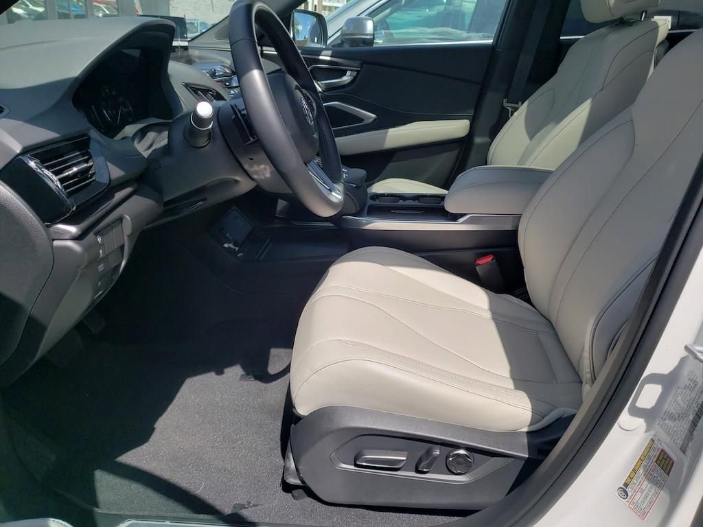 Certified 2025 Acura RDX SH-AWD image 17
