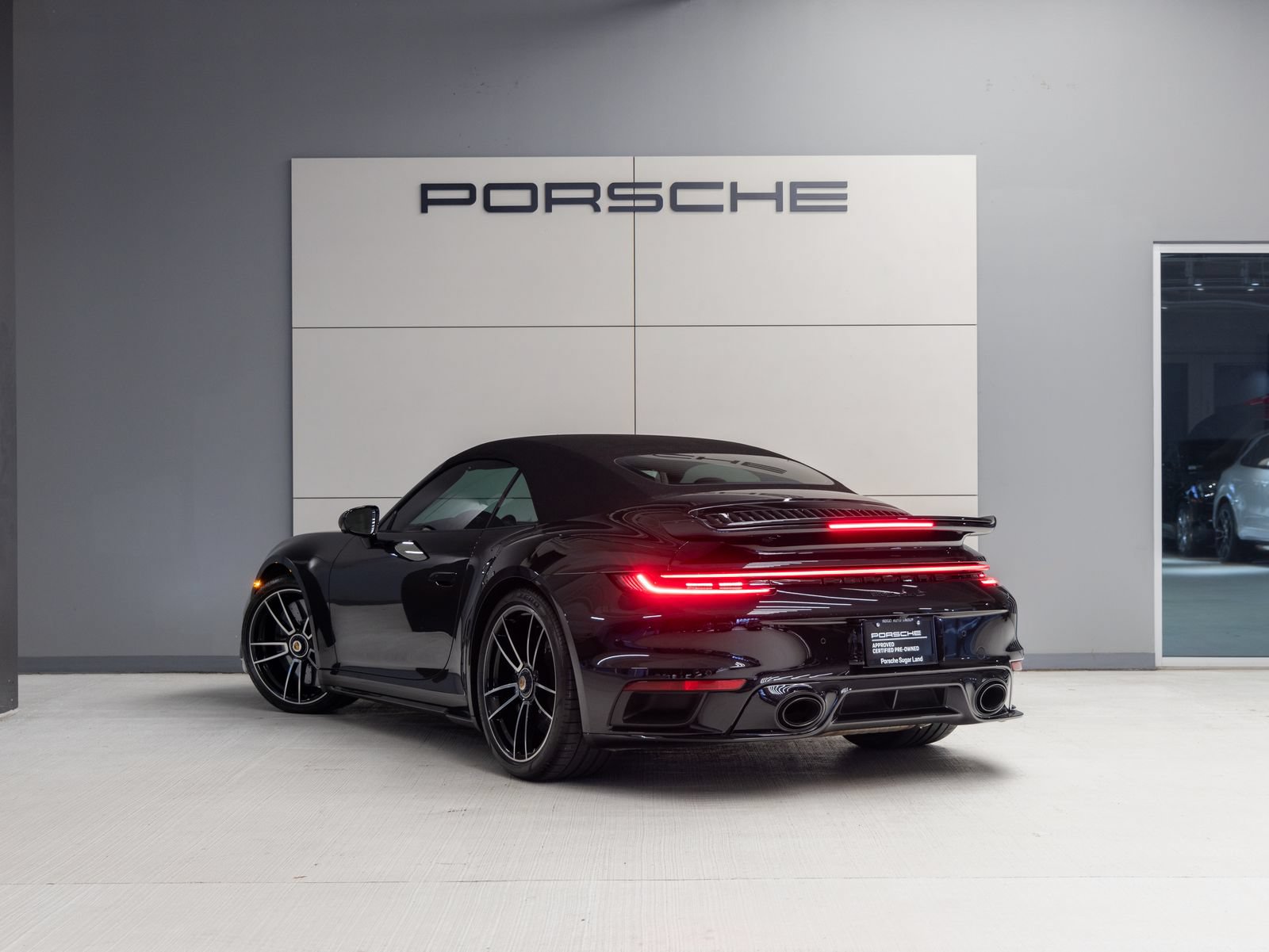 Certified 2025 Porsche 911 Turbo S AWD/4WD image 3