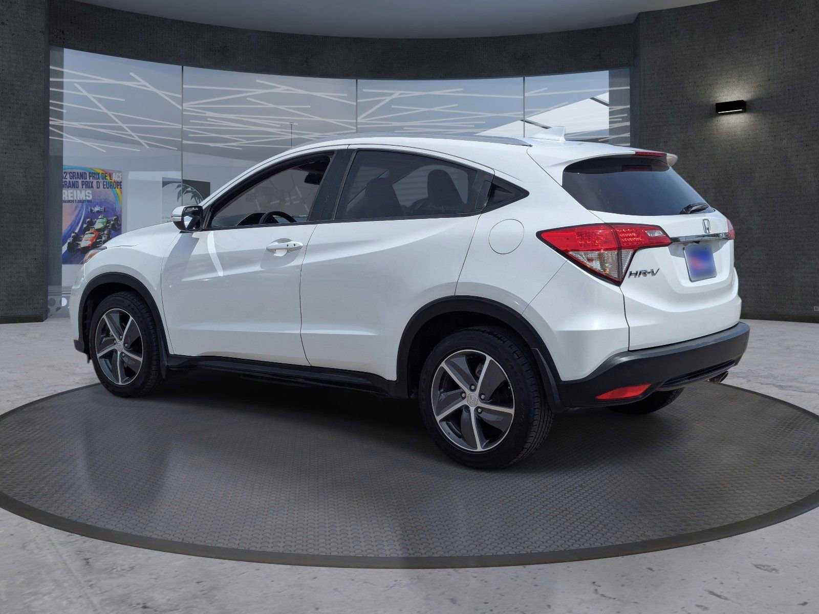 Used 2021 Honda HR-V EX image 4