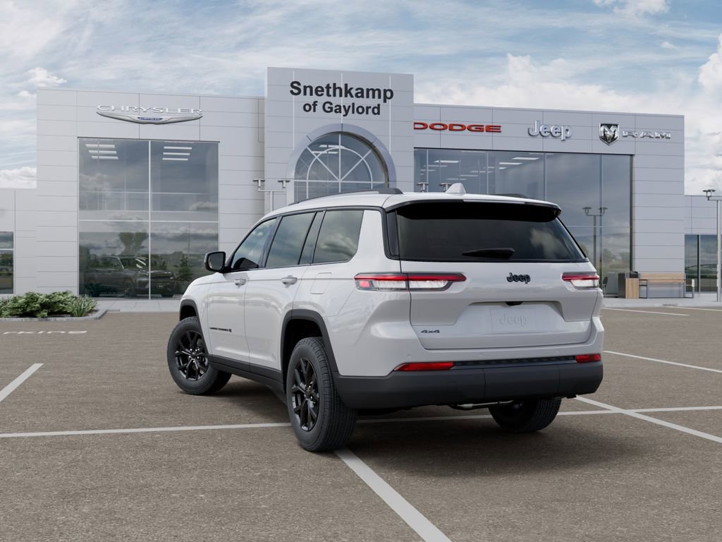 New 2025 Jeep Grand Cherokee L Laredo image 3